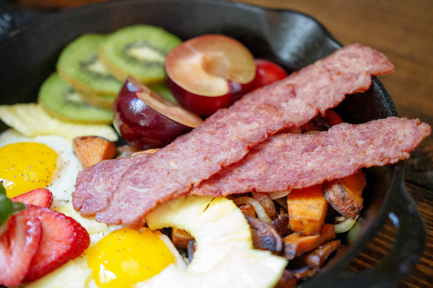 Breakfast Skillet Recipe with Turkey Bacon and Eggs
