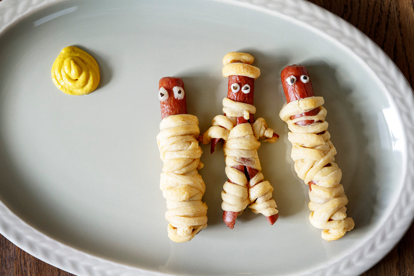 Spooky Easy Mummy Dogs spooky-easy-mummy-dogs